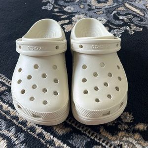 Crocs Platform Women’s 7, Beige